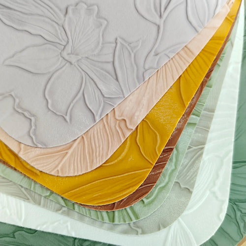 HKM-261971 0.8MM Rose Pattern PU Faux Leather Fabric for Table Mats, Furniture, Clothing, and Wallpaper