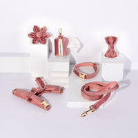 HKM-2639421 Classic Soft Velvet Pet Collar and Traction Rope Set with Bow Tie and Toilet Bag