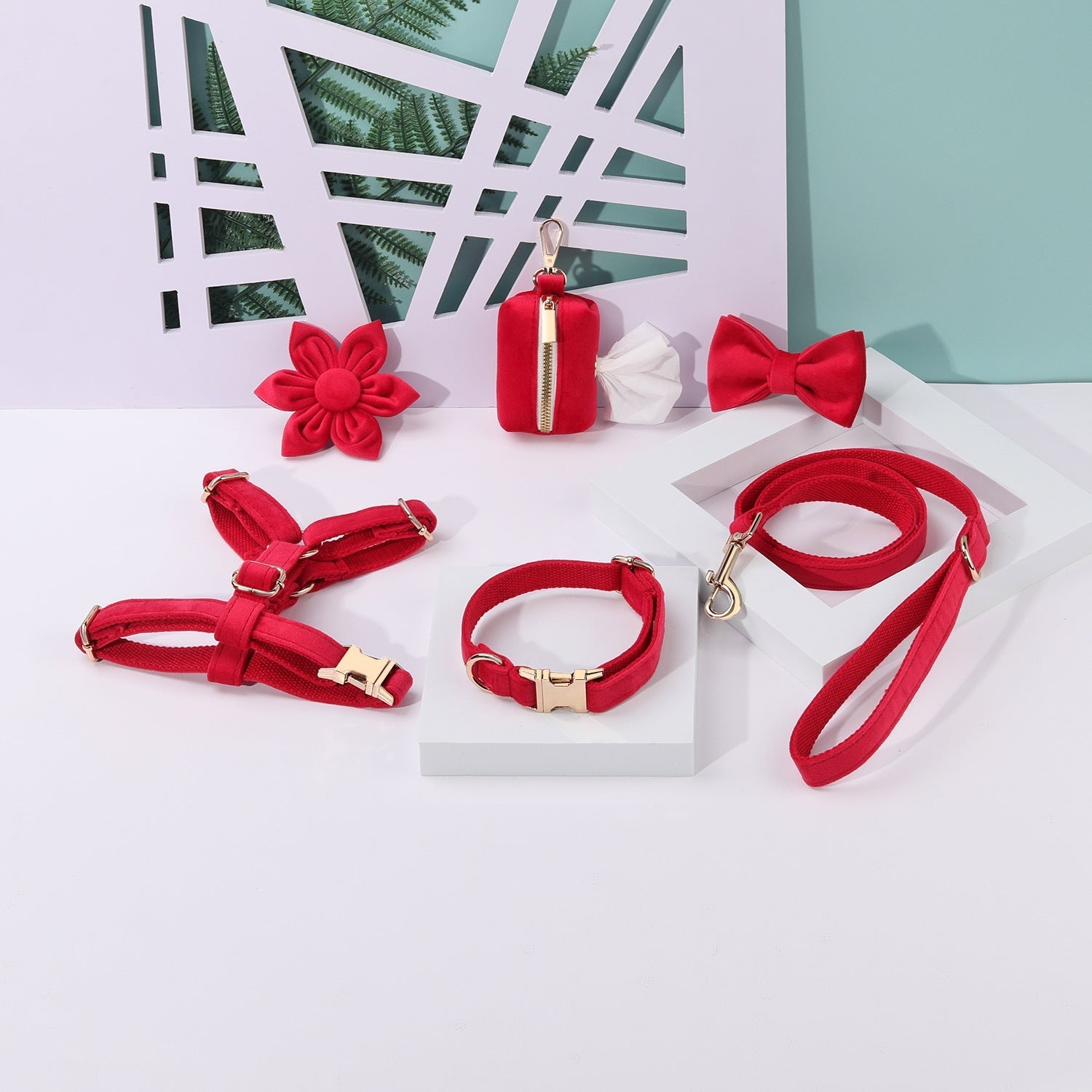 HKM-2639421 Classic Soft Velvet Pet Collar and Traction Rope Set with Bow Tie and Toilet Bag