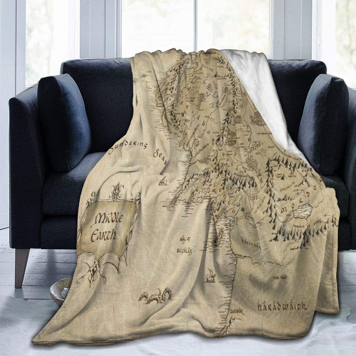 HKM-267539 Soft Polyester Fiber Velvet Map Blanket - Multiple Sizes Available