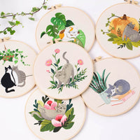 HKM-268691 Naughty Cat Cartoon Embroidery Pattern DIY Kit with Embroidery Frame - 30x30cm Canvas