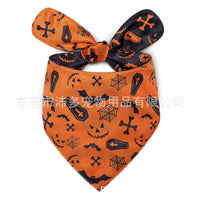 HKM-2695357 Halloween Triangle Dog Saliva Towel - Double Layer Polyester with Bat, Skull, and Pumpkin Designs