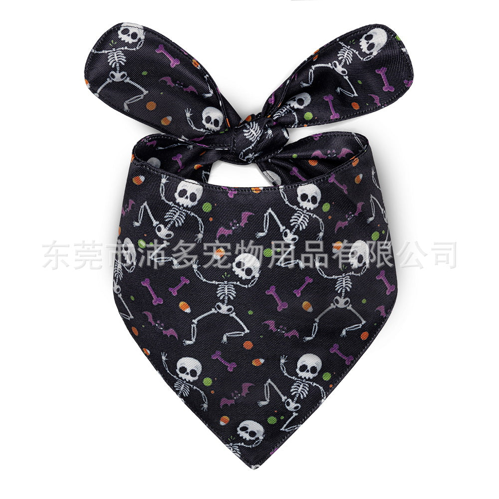 HKM-2695357 Halloween Triangle Dog Saliva Towel - Double Layer Polyester with Bat, Skull, and Pumpkin Designs