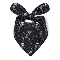 HKM-2695357 Halloween Triangle Dog Saliva Towel - Double Layer Polyester with Bat, Skull, and Pumpkin Designs