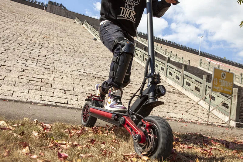 HKM-276947 Dual Motor Electric Scooter - 60V 20Ah, 10-Inch Offroad Tires, 65km/h Speed, Up to 80km Range, Foldable Design