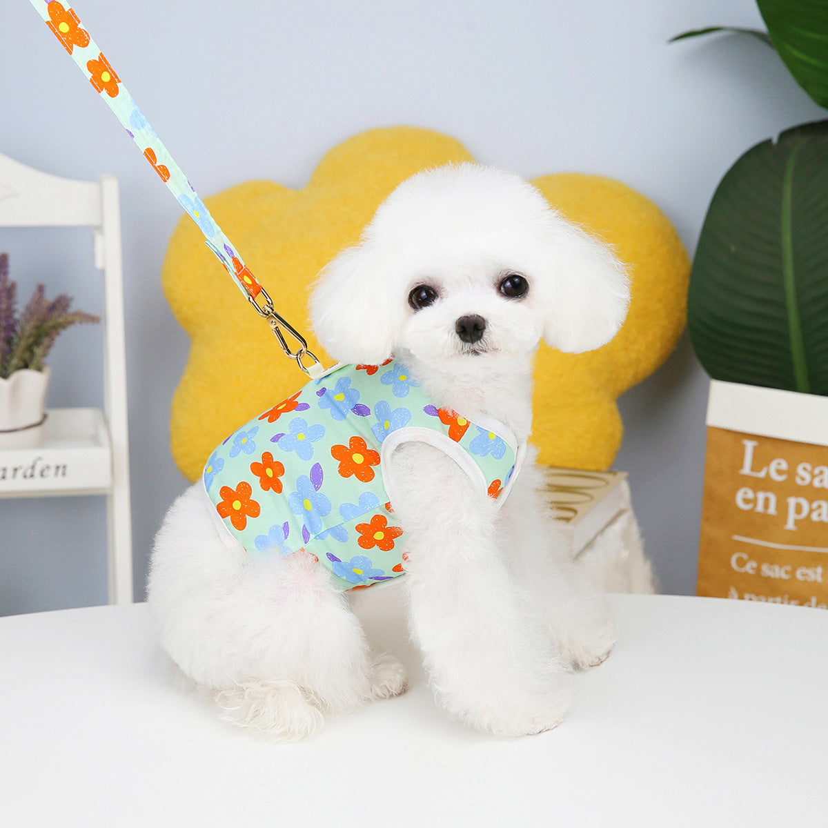 HKM-2781117 Chest and Back Traction Vest for Dogs with Lead Rope - Cotton and Floral Design in Light Blue, Light Yellow, and Pink