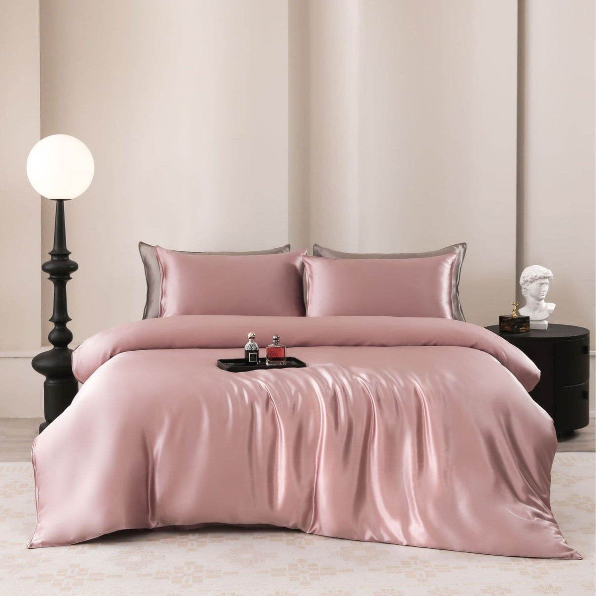 HKM-285971 Silk Four-Piece Bedding Set with Duvet Cover and Pillowcases in Multiple Sizes