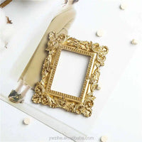 HKM-288531 Gold Retro Photo Frame for Mini Wedding Pictures - Decorative Resin Desktop Ornament