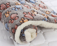 HKM-2928957 Padded Flannel Dog Mat for Comfort and Warmth in Various Cute Patterns
