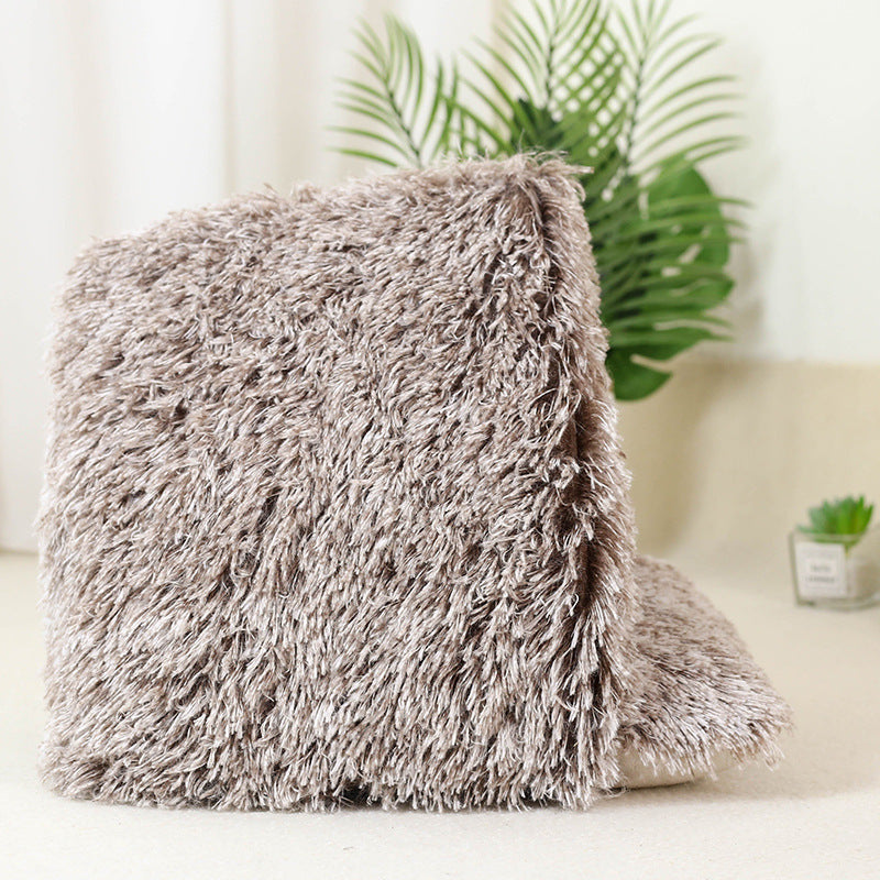 HKM-2992701 Cozy Semi-Closed Pet Bed for Cats and Small Dogs ¨C Winter Warmth, Soft Cloth Comfort