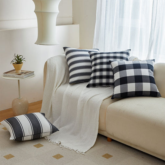 HKM-299283 Black and White Checkered Polyester Cotton Pillowcase for Sofa and Bedroom Use