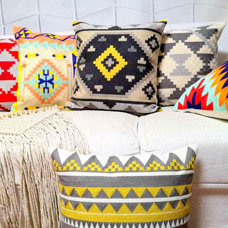 HKM-302675 Geometric Wool Embroidered Pillowcase in 100% Cotton - 45x45 cm