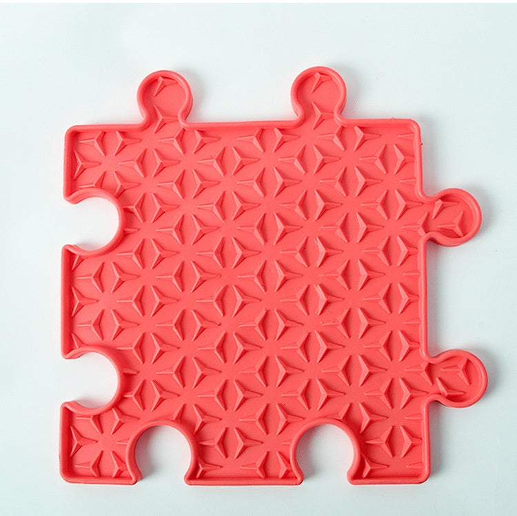 HKM-3040701 Colorful Pet Silica Gel Lick Mat with Suction Cups for Mess-Free Treat Time
