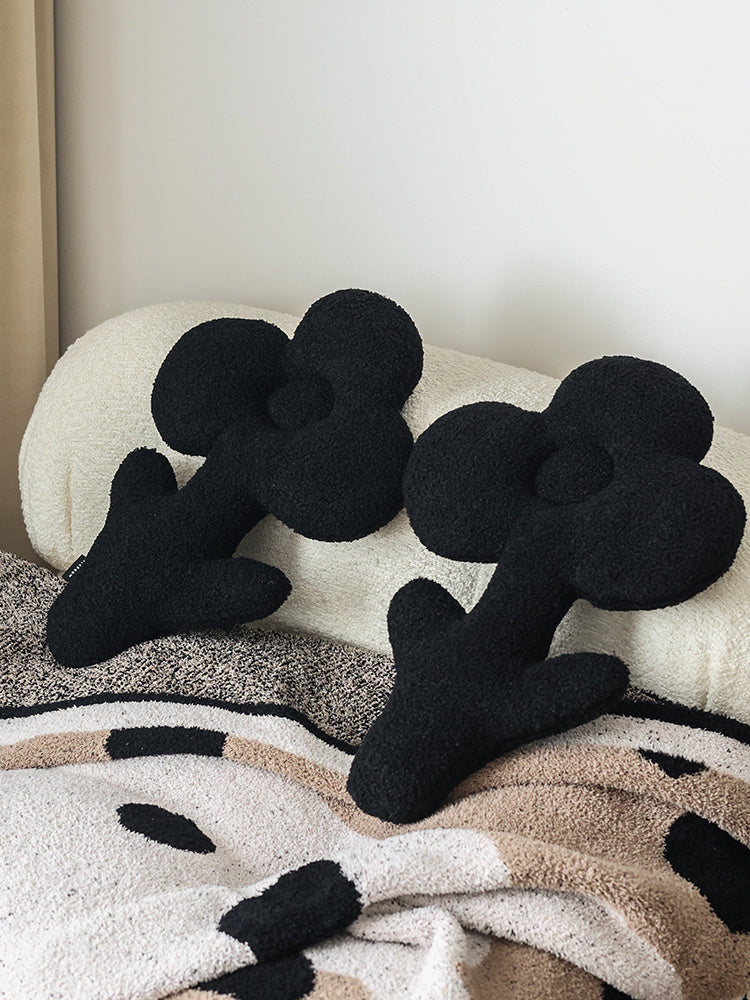 HKM-304915 Plush Black Flower-Shaped Pillow for Sofas and Bedding, 48x31cm