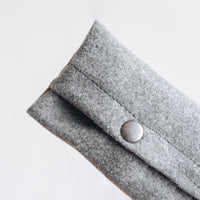 HKM-3054653 Portable Dog Poop Bag Holder - Green & Gray Felt, Compact Size 9*5*2cm