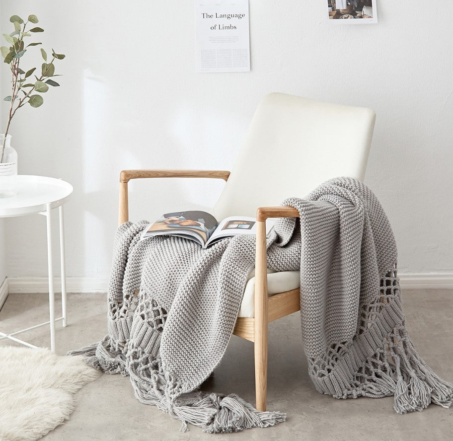 HKM-309843 Handmade Hollow Knitted Blanket with Tassels, 120x180cm, Polyacrylonitrile Material