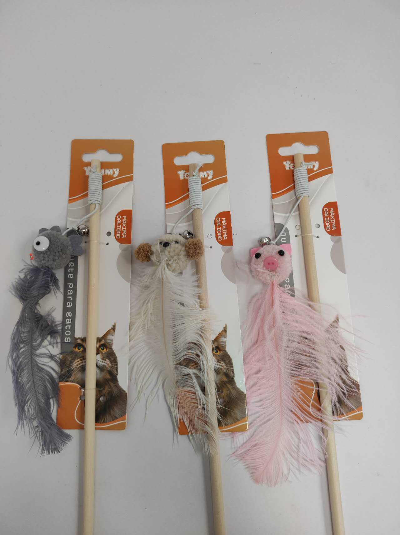HKM-3118781 Ostrich Feather Teasing Cat Stick for Interactive Play