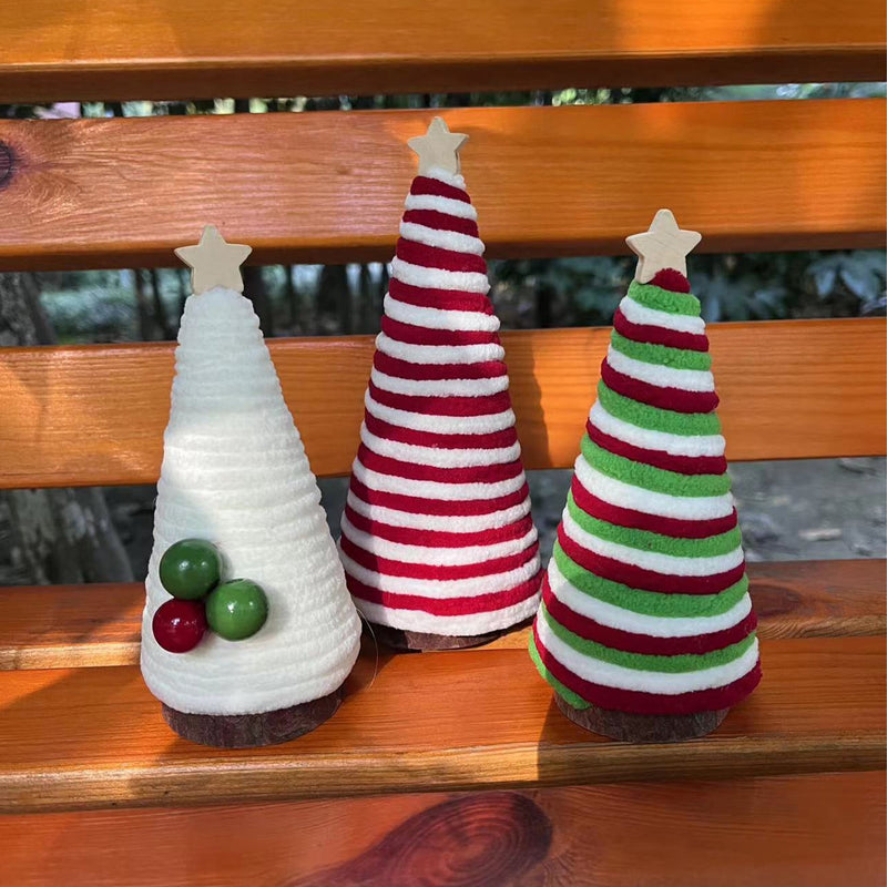 HKM-320339 Mini Christmas Tree Decorations in Red, White, and Green - Cotton Thread, 12cm to 21cm