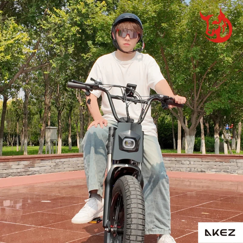 HKM-323347 48V 750W Electric Bike with 18.2Ah Battery | All-Terrain Fat Tire Road Bike for Commuting and Adventure