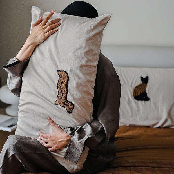 HKM-325139 Milk Coffee Plush Cotton Pillowcase with Three-Dimensional Embroidery - Available in Single and Double Sizes
