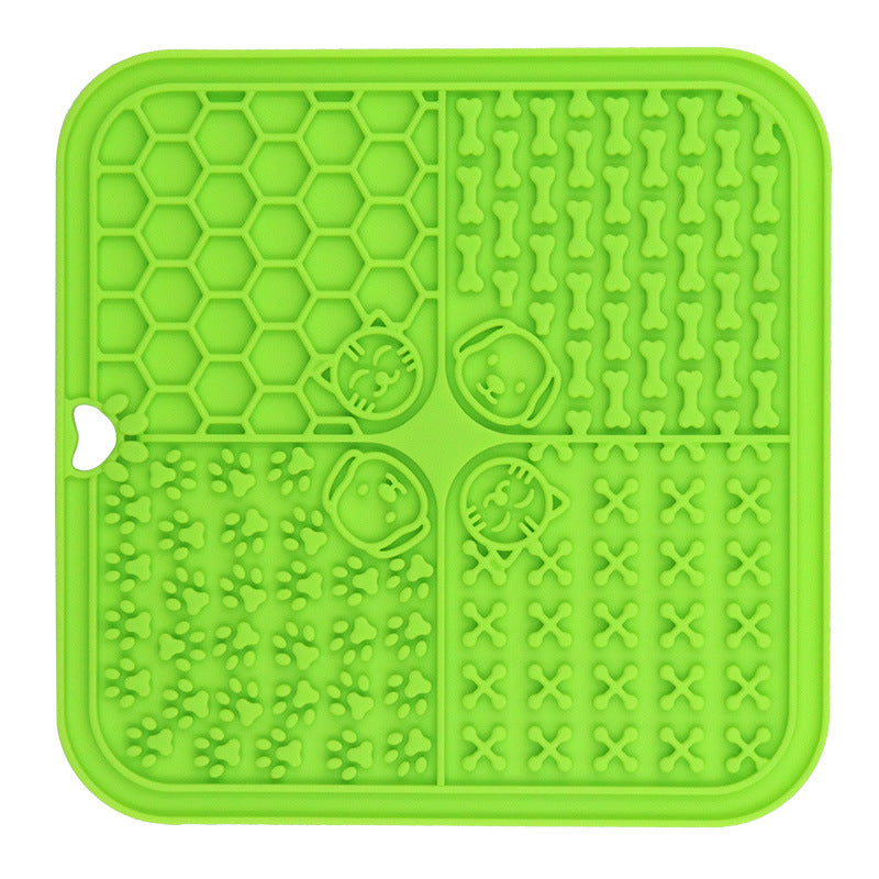 HKM-3256637 Silicone Pet Licking Pad with Suction Cup for Feeding and Slow Eating