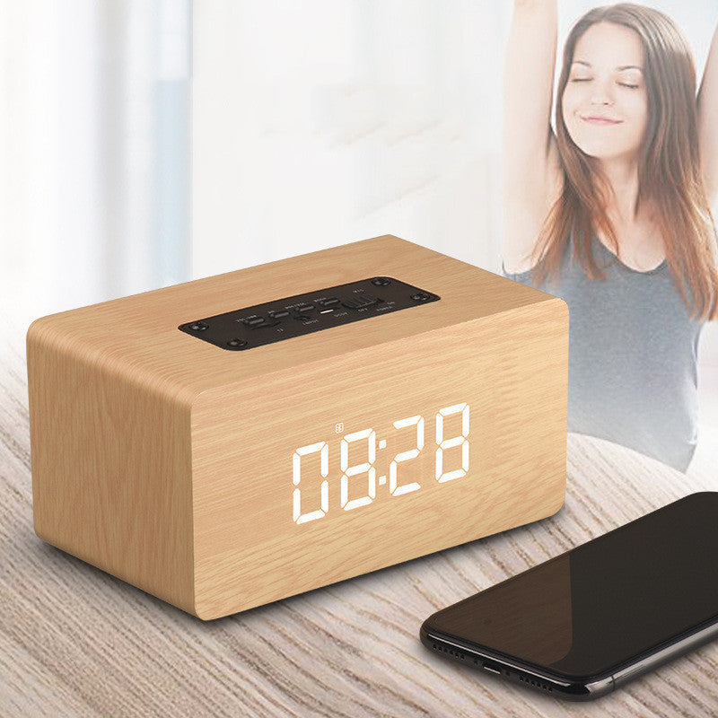 HKM-326803 Wooden Bluetooth Speaker with Clock Display and 6-Hour Playtime