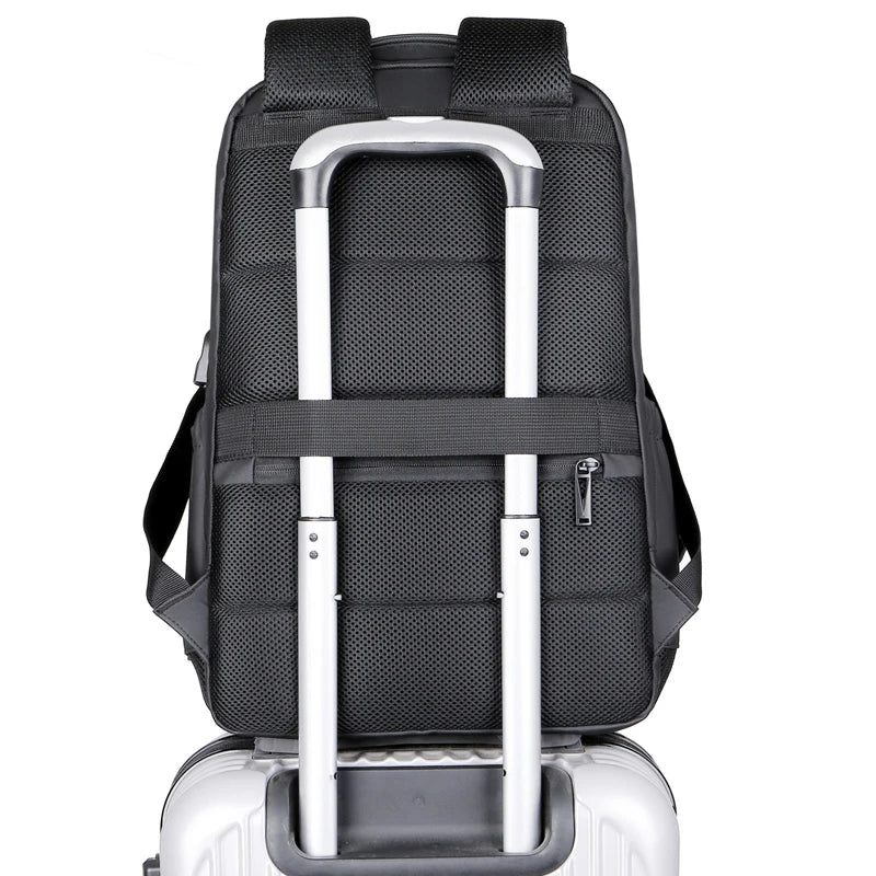 HKM-330003 Large Capacity Waterproof 17 Inch Student Backpack in Durable Polyester for Business and Daily Use