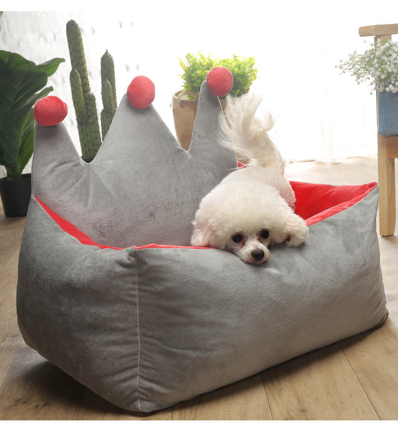 HKM-3303101 Crown-Shaped Removable & Washable Pet Bed for Small to Medium Dogs and Cats