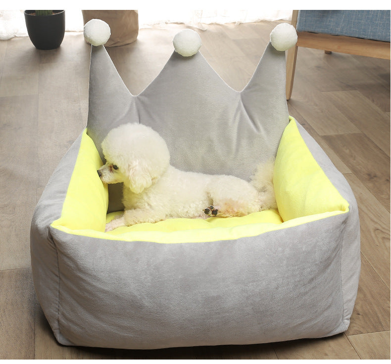 HKM-3303101 Crown-Shaped Removable & Washable Pet Bed for Small to Medium Dogs and Cats