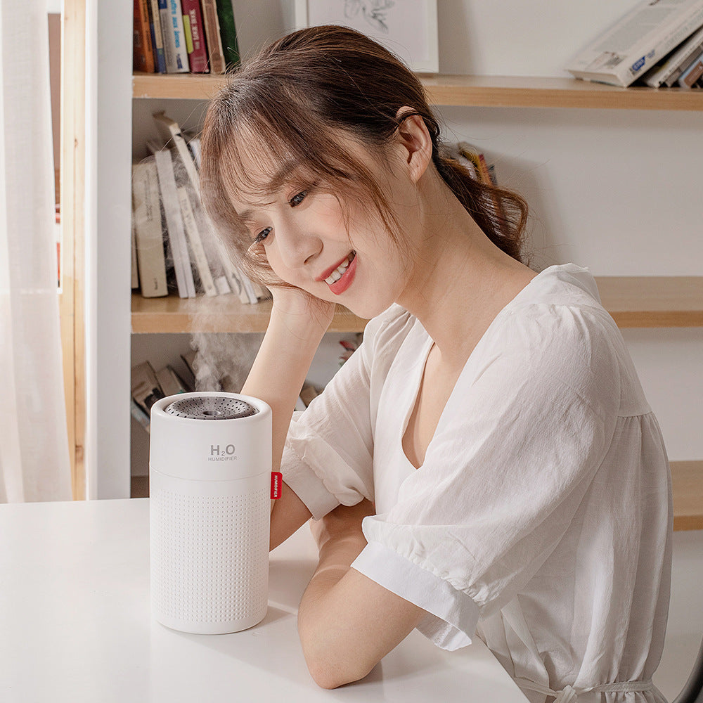 HKM-341203 Ultrasonic USB Humidifier with Colorful Lights for Home and Car - Compact and Quiet, 1 Outlet