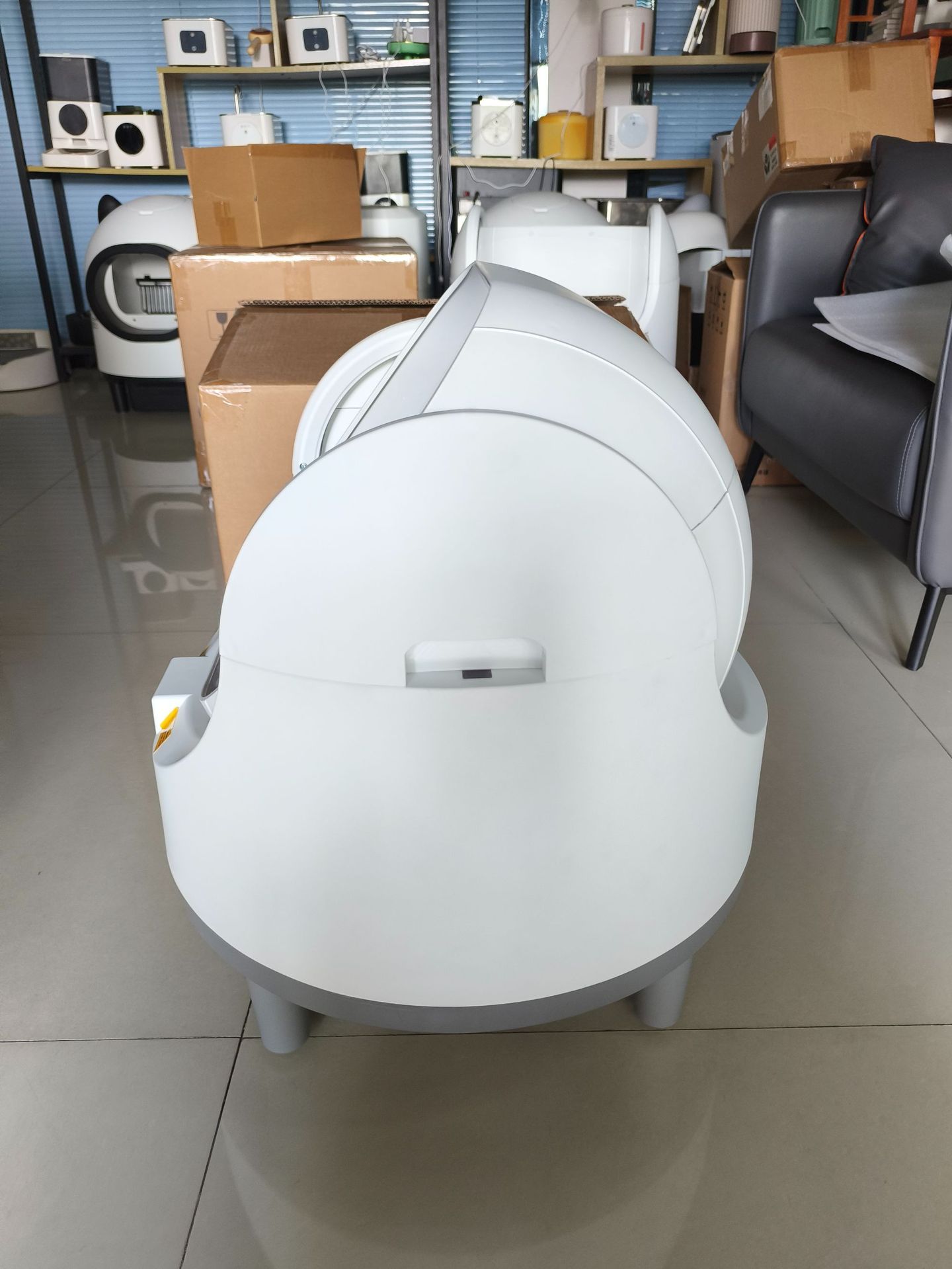 HKM-3433917 Intelligent Fully Automatic Cat Litter Box with Smart Control and Air Purification