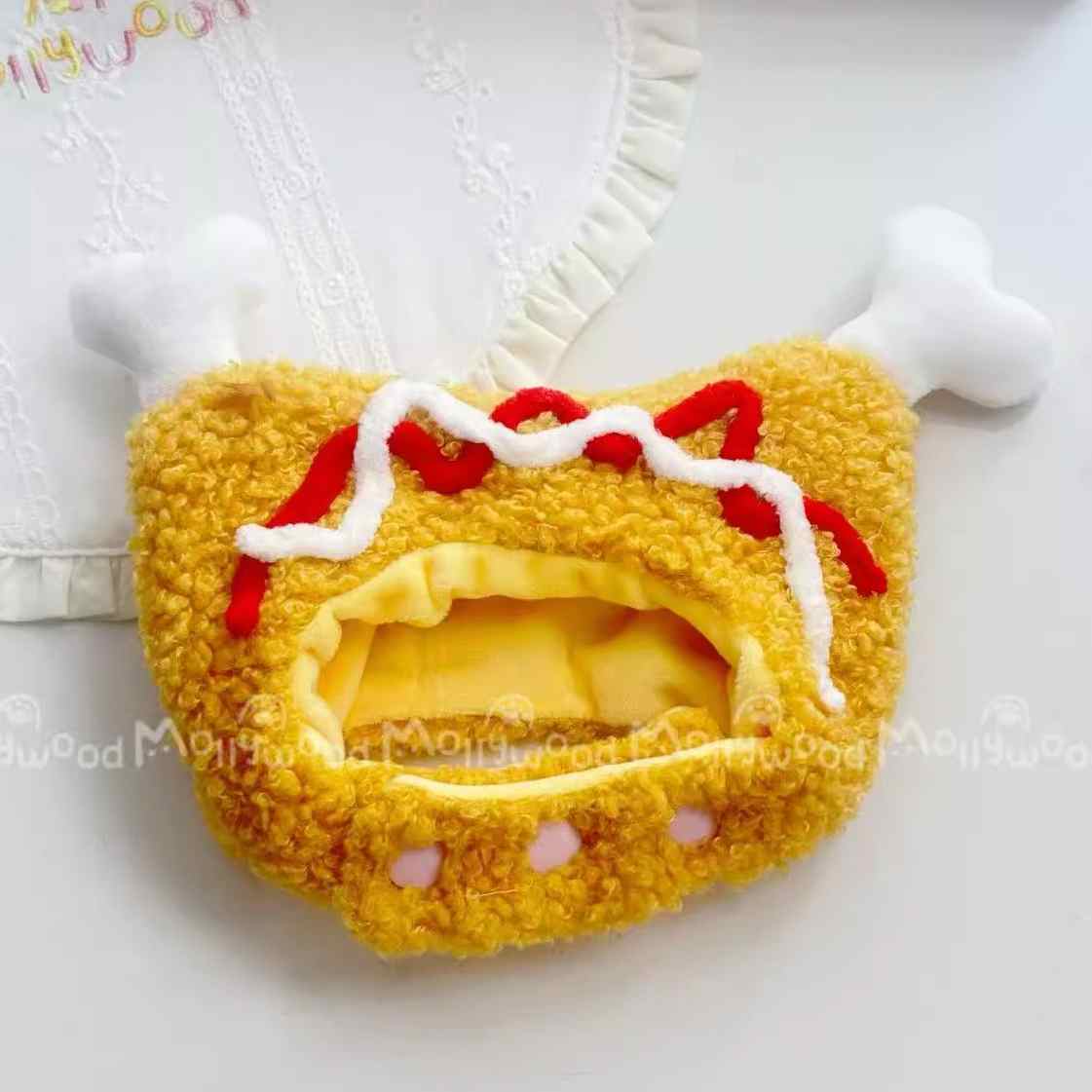 HKM-3435709 Golden Chicken Leg Headband with Tomato Sauce & Simulated Necklace for Pets