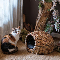 HKM-3461181 Natural Handmade Straw Cat Nest - Breathable, Rustic Design, Water Hyacinth Material