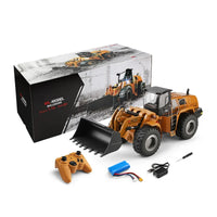 HKM-354451 1:14 Scale Electric Remote Control Truck with Light and Sound Features for Indoor and Outdoor Play