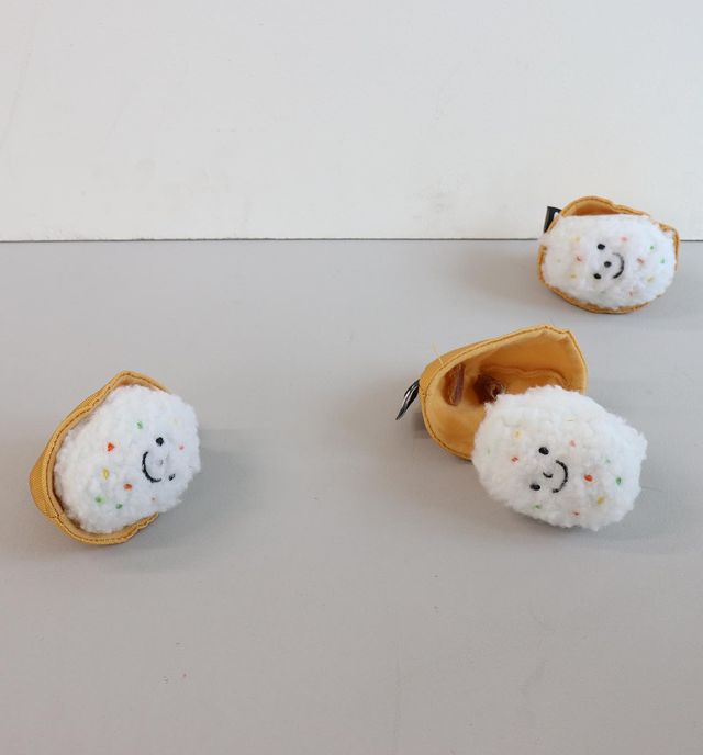 HKM-3582141 Plush Sushi Sound Toy with Hidden Snacks for Engaging Play