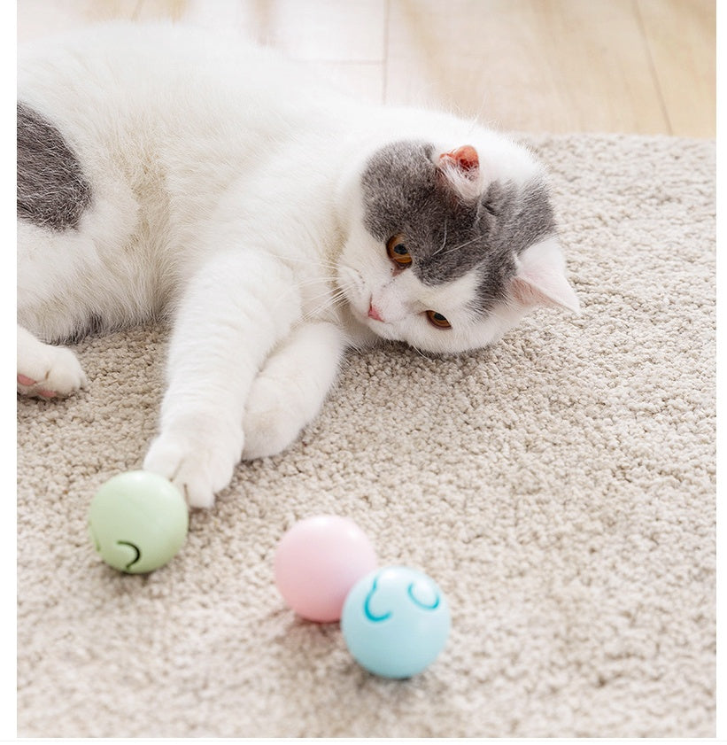 HKM-3594813 Cat Toy Ball with Mint Bell and Maple Leaf Design, ABS Plastic, 4.5cm