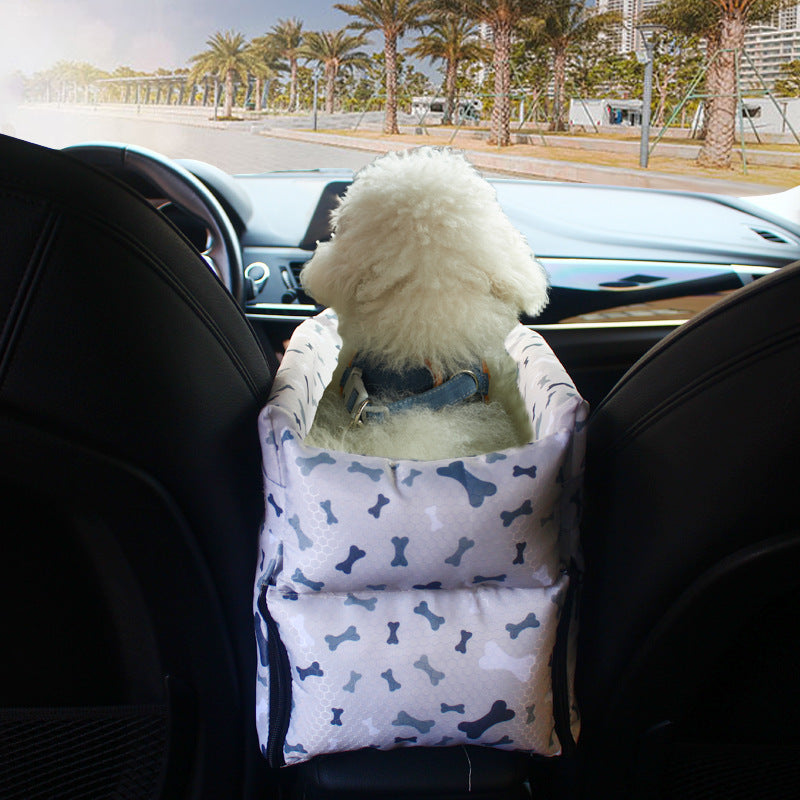 HKM-3626813 Pet Car Safety Seat with Waterproof Bed and Portable Strap - Suitable for Dogs
