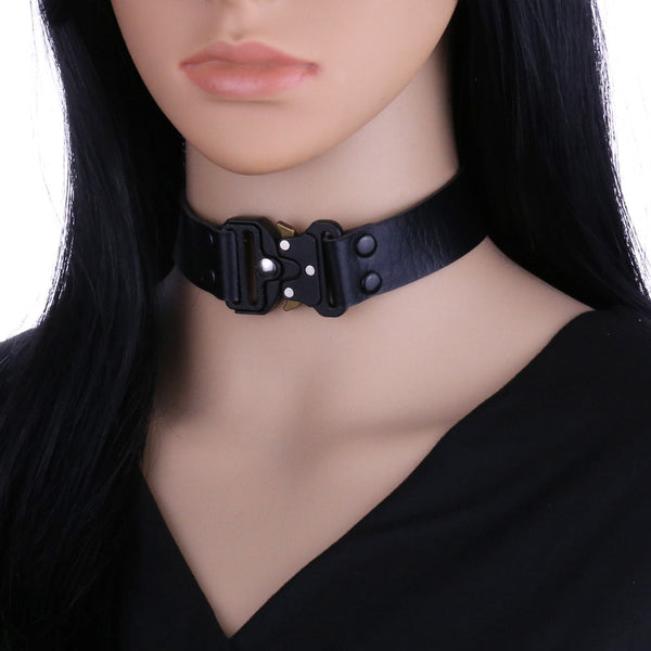HKM-3628733 Creative Simple Release Buckle Leather Collar Necklace for Unisex - 49cm Adjustable Length