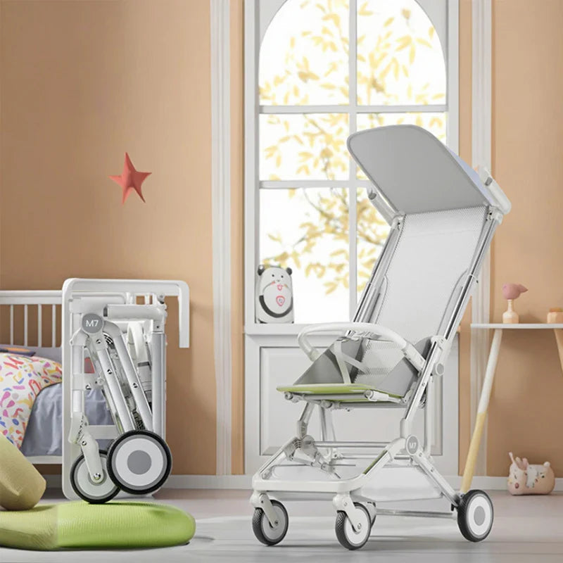 HKM-369491 Compact Lightweight Folding Baby Stroller with Detachable Canopy for Travel