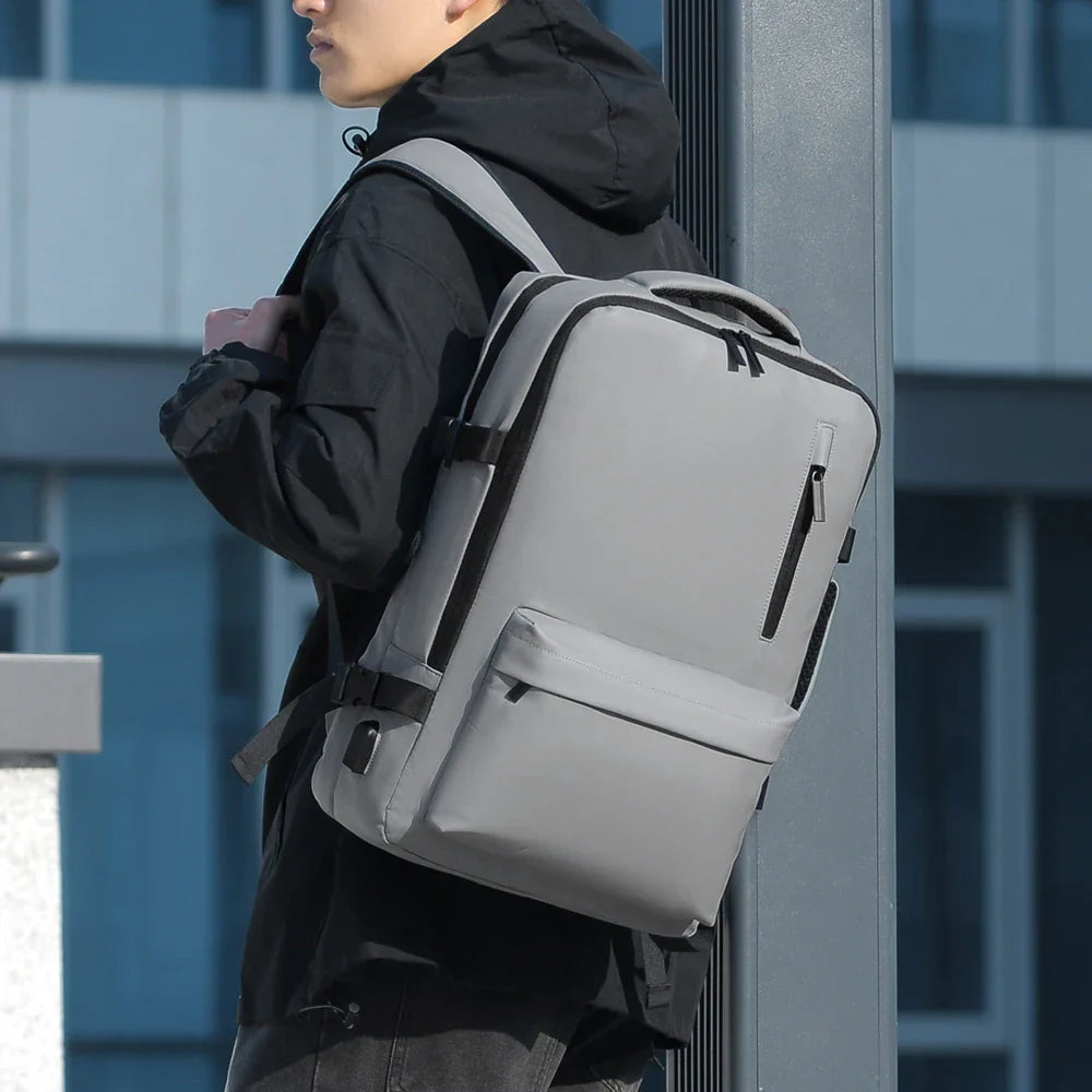 HKM-371667 Lightweight Business Laptop Backpack with USB Charging Port and Breathable Shoulder Strap Design