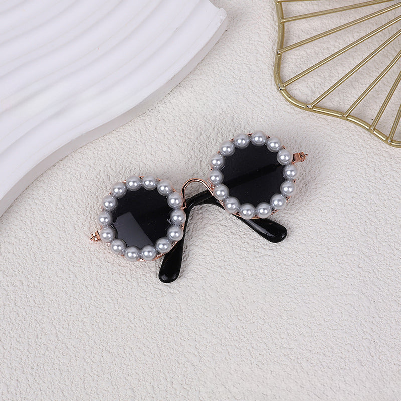 HKM-3820861 Pearl-Rimmed Round Sunglasses for Cats and Dogs - Stylish Costume Accessory for Parties and Celebrations