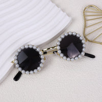 HKM-3820861 Pearl-Rimmed Round Sunglasses for Cats and Dogs - Stylish Costume Accessory for Parties and Celebrations