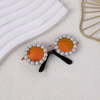 HKM-3820861 Pearl-Rimmed Round Sunglasses for Cats and Dogs - Stylish Costume Accessory for Parties and Celebrations