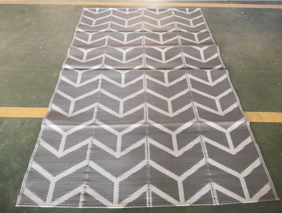 HKM-382163 Black and White Polypropylene RV Mat for Indoor and Outdoor Use