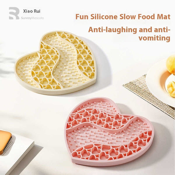 HKM-3867837 Silicone Dog Licking Mat for Slow Feeding - 20x18.5cm Feeding Accessory