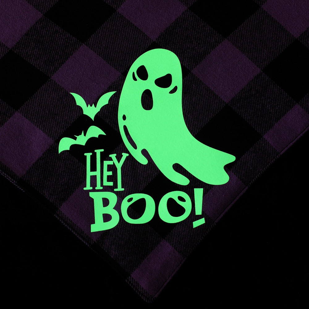 HKM-3889469 Luminous Halloween Pet Saliva Towel in Plaid Design with Pumpkin, Bat, and Castle Patterns