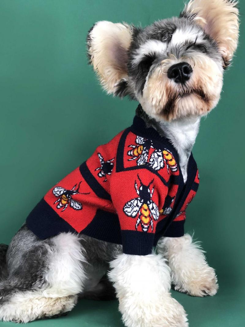 HKM-3925821 Cozy Coral Fleece Dog Sweater for Autumn and Winter, Casual Design, Warm Pet Clothing