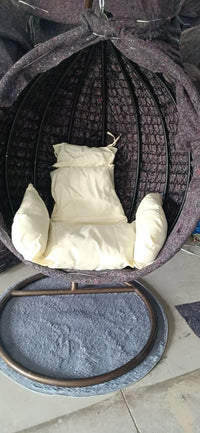 HKM-398483 Outdoor Rattan Egg Chair Swing with Metal Stand for Single Adult Use in Custom Colours