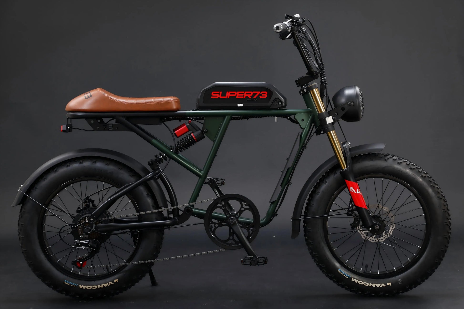 HKM-403539 Electric Mountain Bike with 7-Speed Gears, Integrated Lithium Battery, and Wide Tires