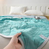 HKM-405523 Lightweight Cool Silk Summer Quilt for Air-Conditioned Rooms - Various Sizes Available